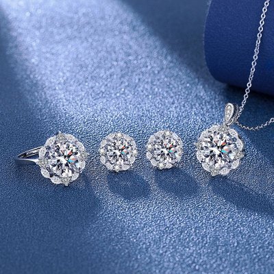 Women Simple Creative Round Rhinestone Pendant Necklace Earrings Ring Jewelry Set