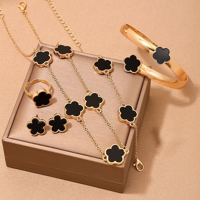 Women Simple Fashion Floral Bracelet Necklace Earrings Ring Five-Piece Set