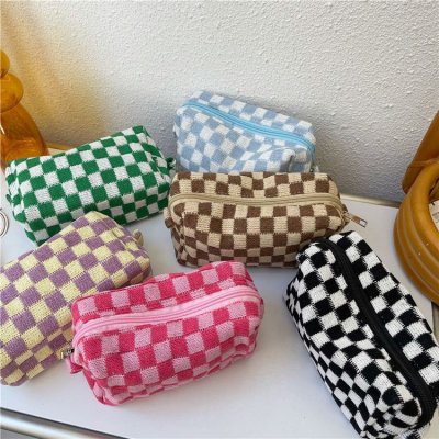 Korean Checkerboard Knitted Contrast Color Large Capacity Cosmetic Storage Bag