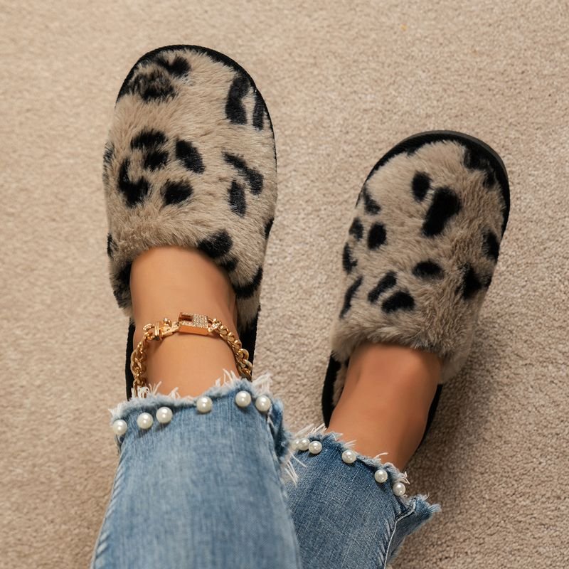 Autumn Winter Women Fashionable Plus Size Leopard Plush Round Toe Flat Slippers